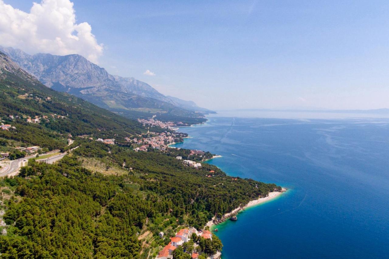 Holiday House With A Parking Space Brela, Makarska - 788 المظهر الخارجي الصورة